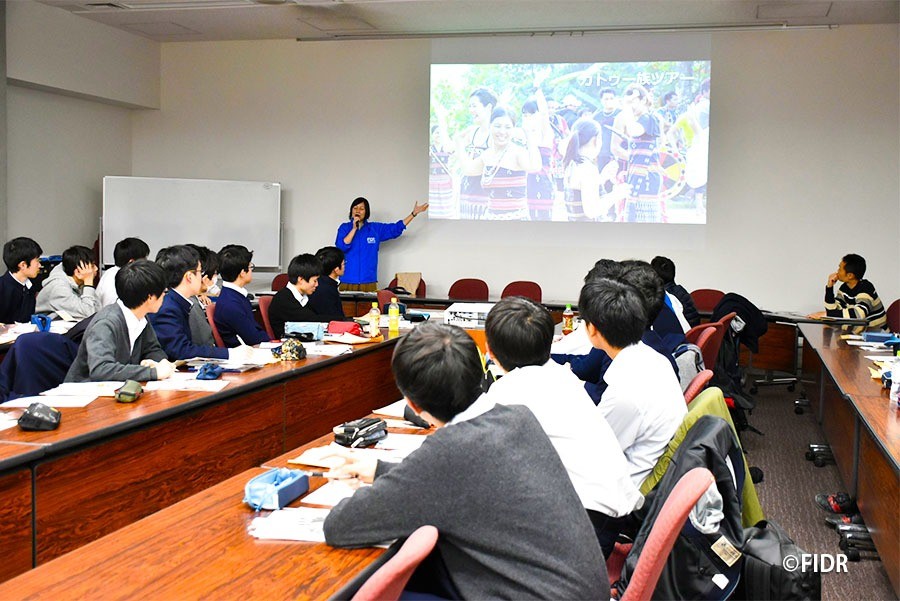 中・高校生に、ベトナムでの「SDGs」への取り組み事例を紹介しました