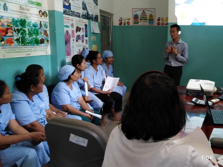 カンボジアで初めて、自国の食事摂取基準に基づく病院給食の献立づくりが始まりました