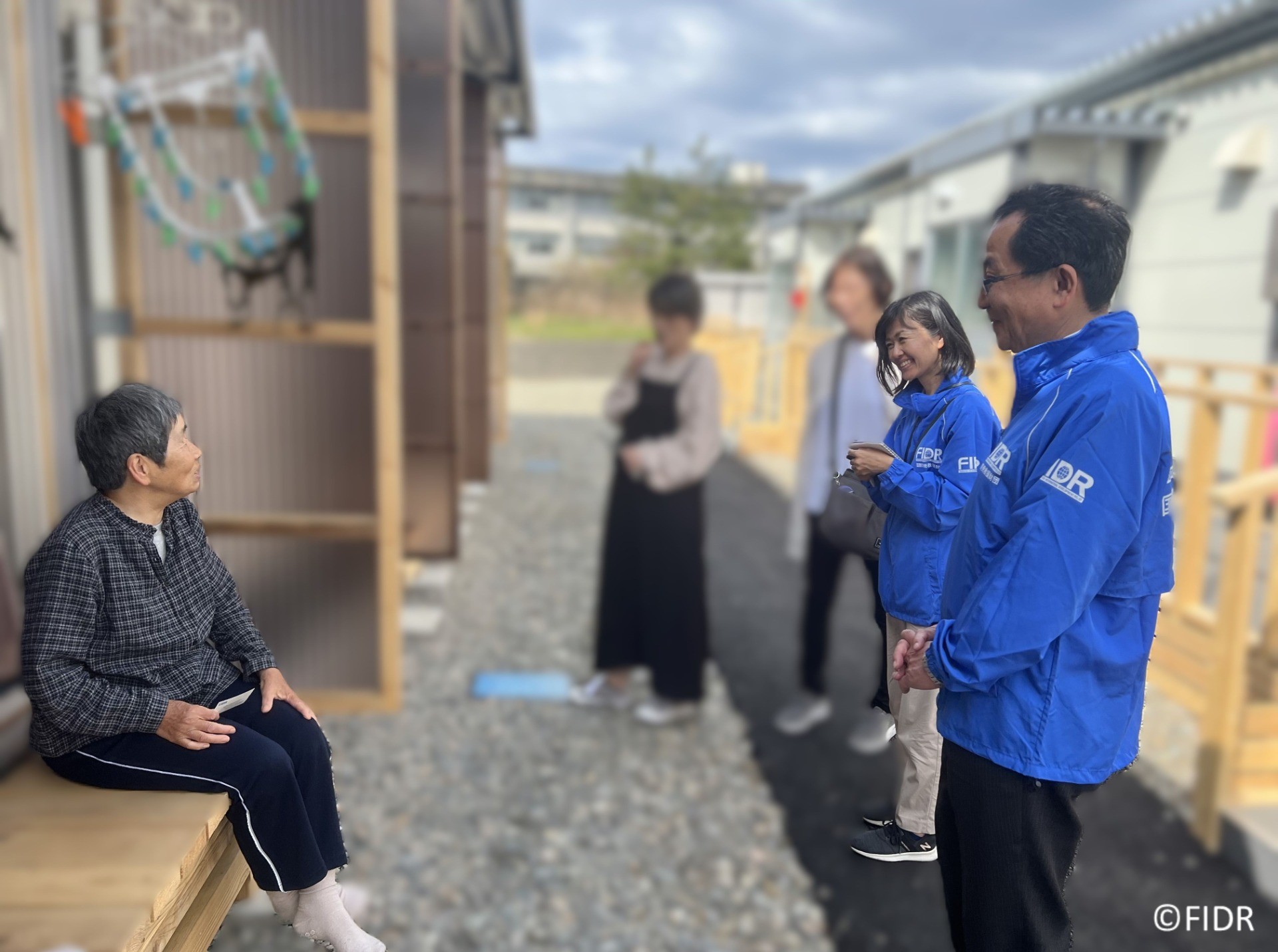 輪島市で仮設住宅入居者の方々に寝具セットを届けています