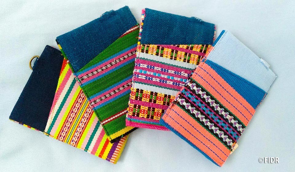 We delivered our “Handmade weaving pass holder” to the Labor Union of Yamazaki Baking Co.,Ltd Koga branch
